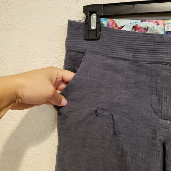 Diane von Furstenberg Cropped Pants Womens SZ 6 Gray Wide Leg Cuffed - Picture 5 of 11